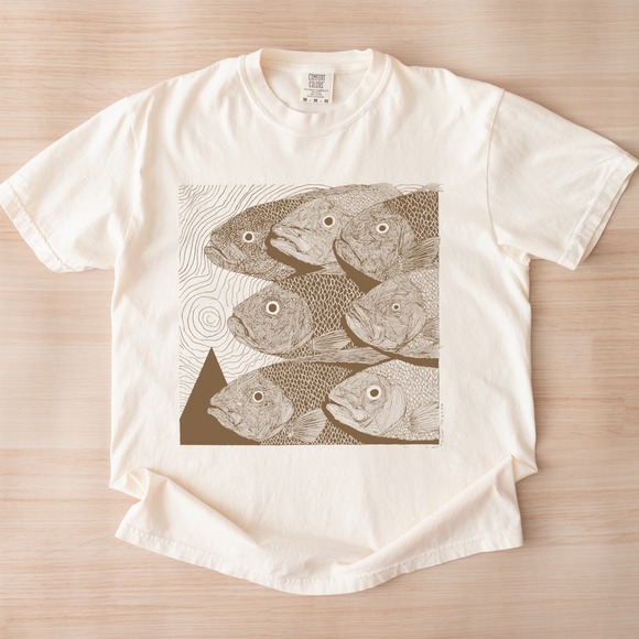 Comfort Colors Tops - Fish Heads Intricate Line Art Graphic Tee Navy Water Design